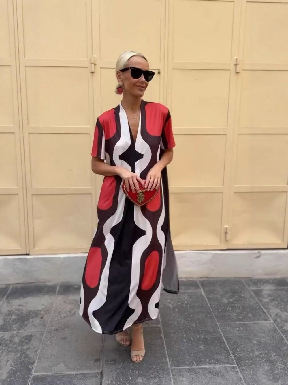 V-neck Resort Style Print Maxi Dresses