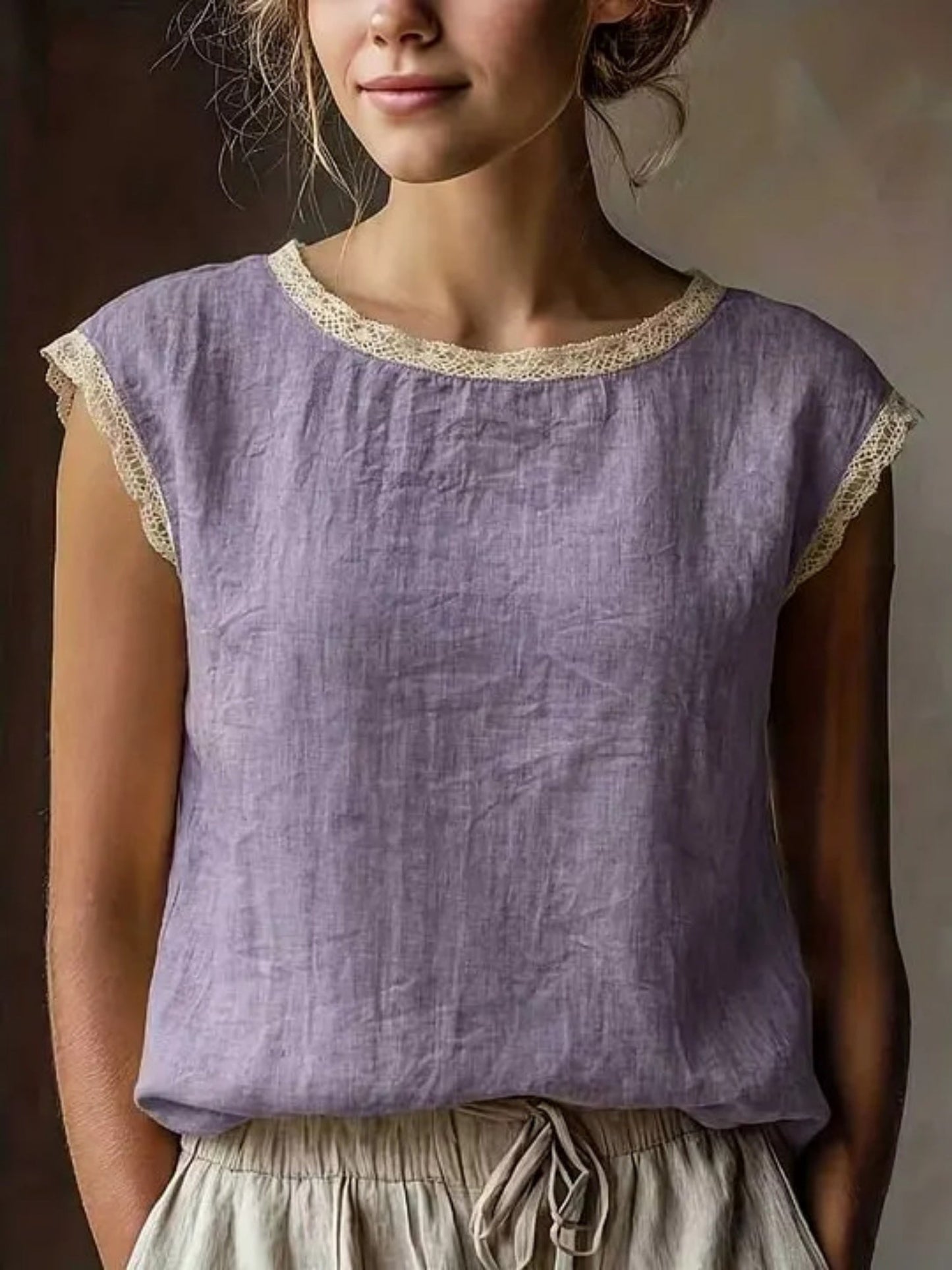 Lace Trim Color-blocked Crew Neck T-shirts