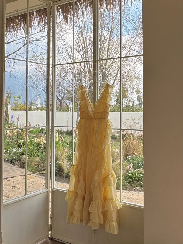 Sunset Ruffle Asymmetrical Maxi Dress – Romantic Flowy Vacation Look gunne sax vintage dress