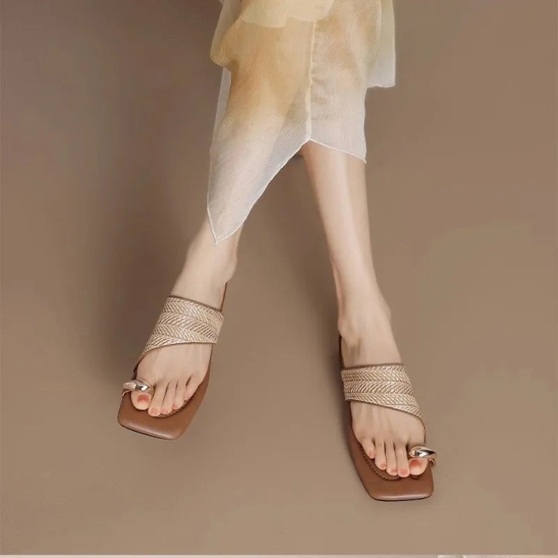 | Luxe Flats