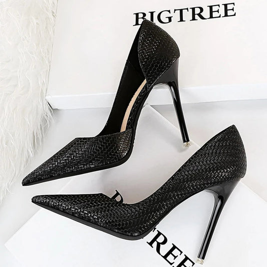 Serpentine Woman Pumps with Metal Stiletto High Heels