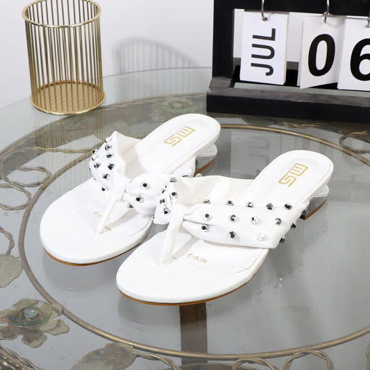 Modern ladies low heeled leather flat sandals for summer outdoor fashion