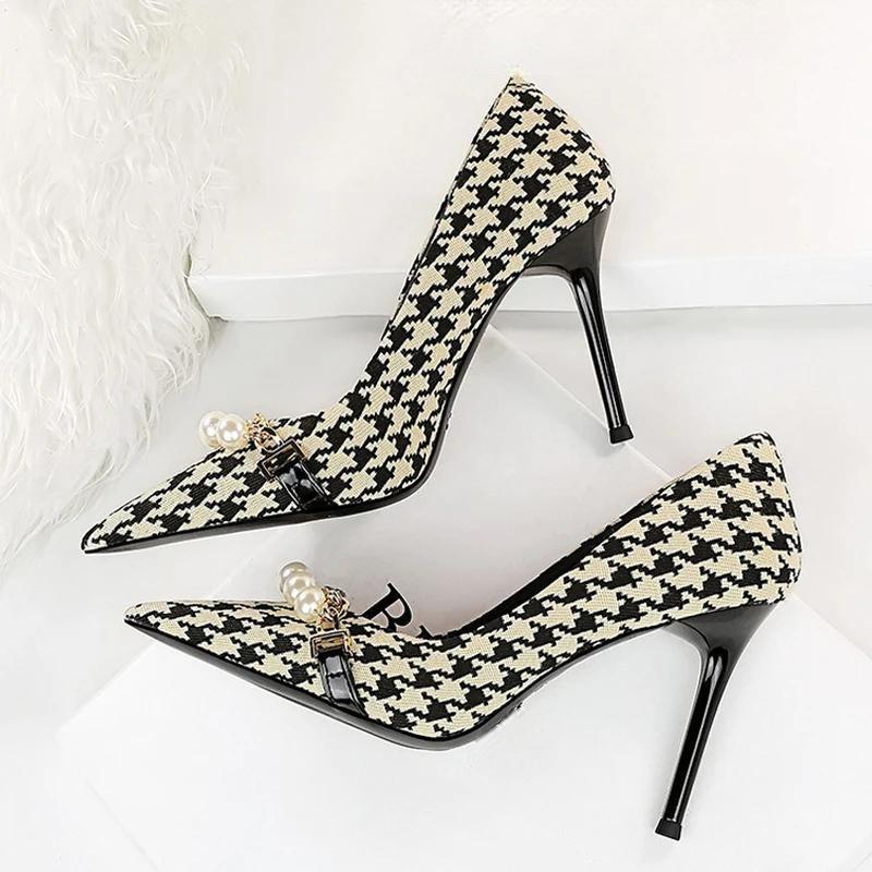 Grain Women Pumps with Pearl Chain Design - High Quality High Heels
