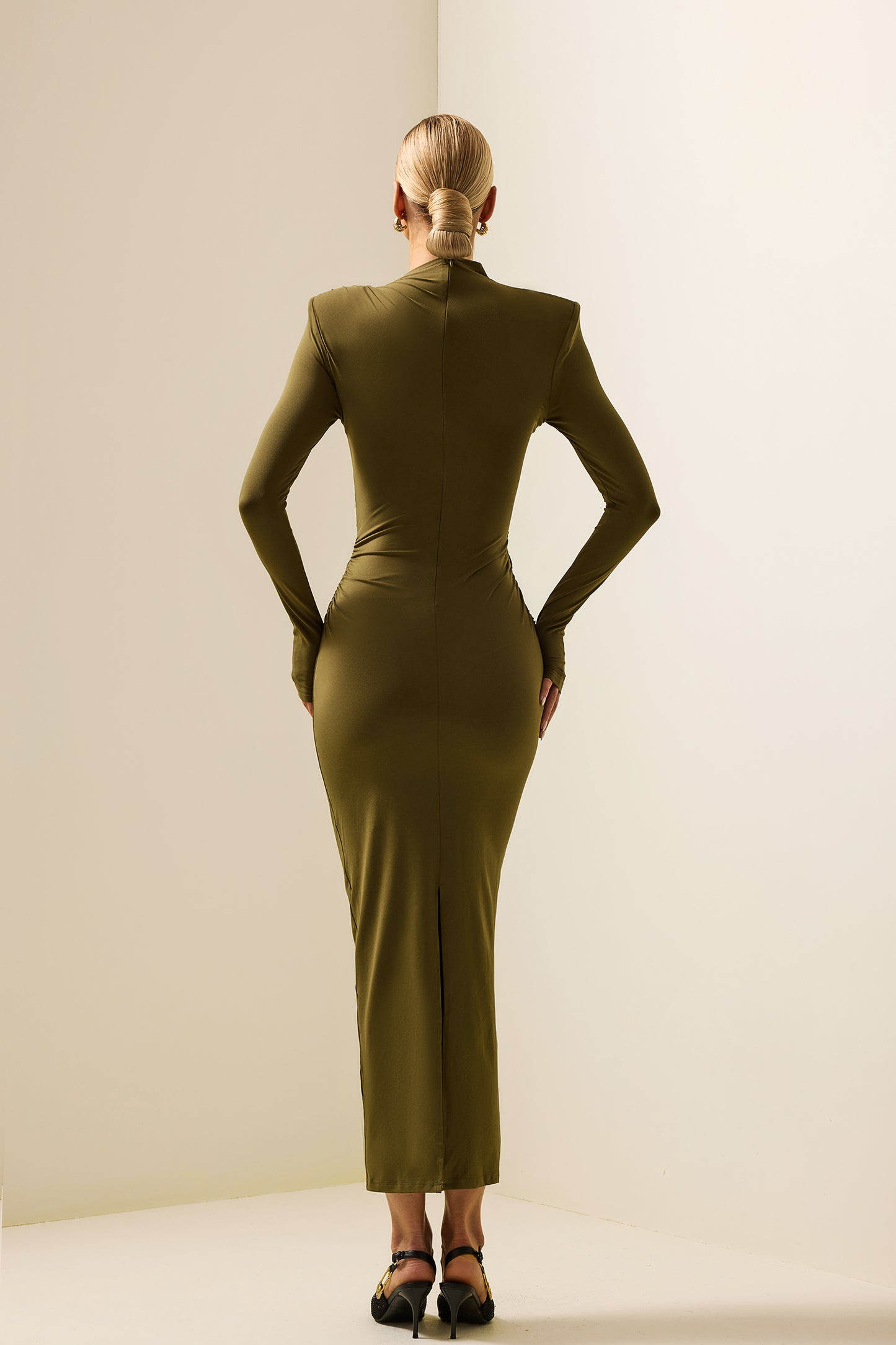 Solid Ruched Long Sleeve Midi Dress