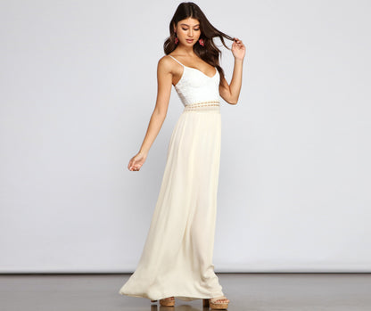 Crochet Cutie Linen Maxi Dress