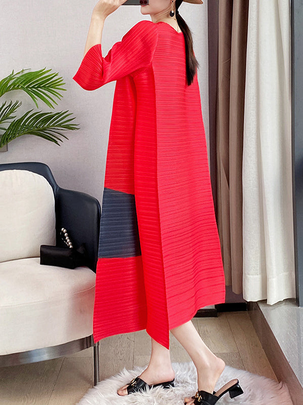 Loose Three-Quarter Sleeves Contrast Color Pleated Printed Round-Neck Midi Dresses