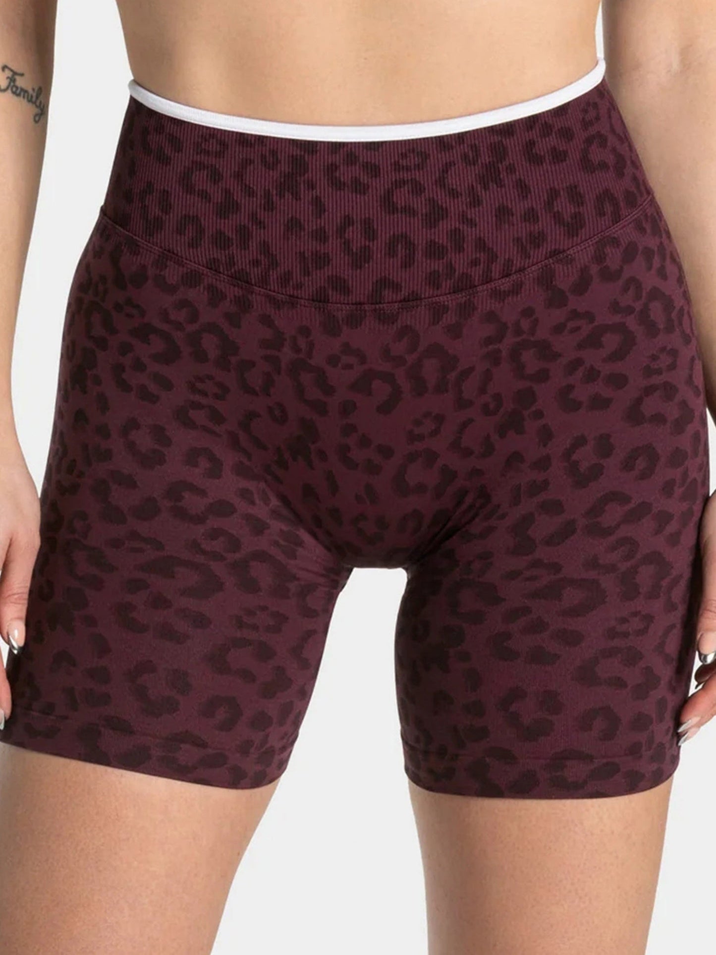 Leopard Print Seamless Buttock Lift Yoga Fitness Shorts