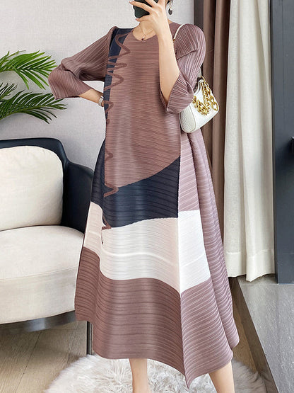 Loose Three-Quarter Sleeves Contrast Color Pleated Printed Round-Neck Midi Dresses