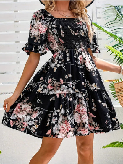 Printed Pleated Square Neck Short Sleeve Mini&Short Dresses