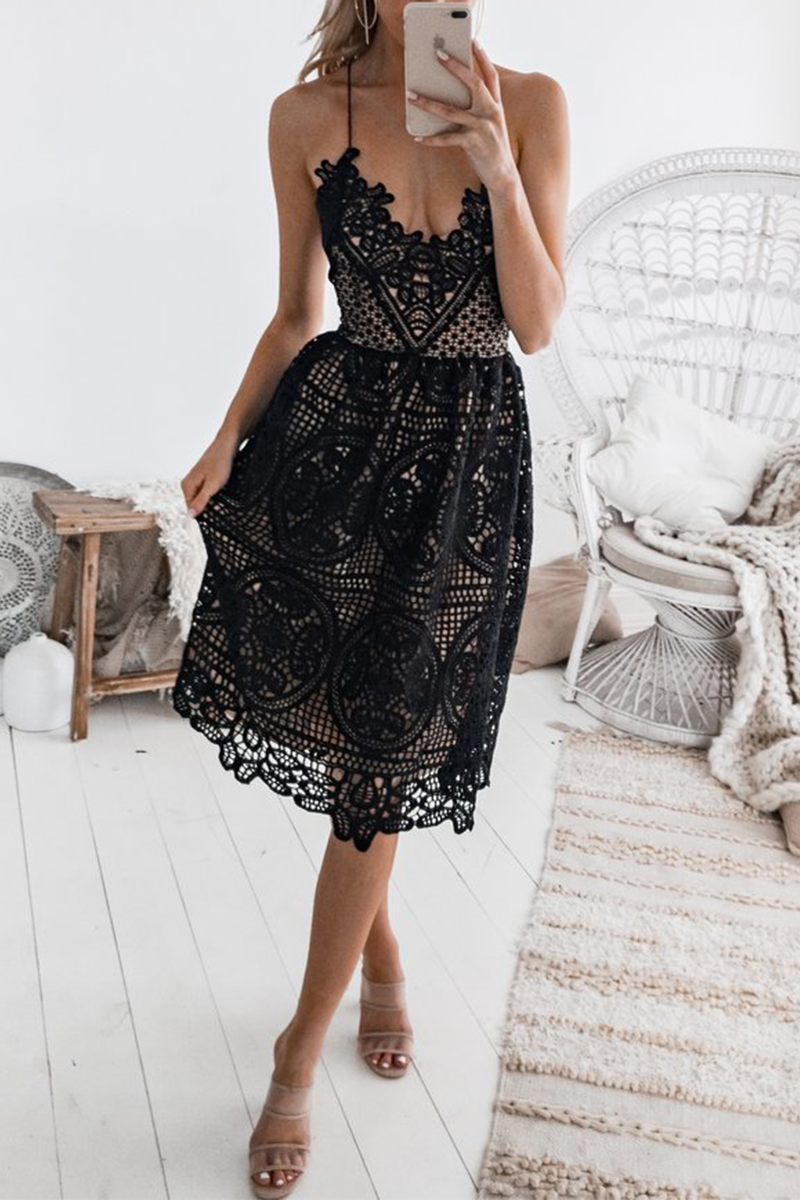 Guipure Lace Spaghetti Strap Deep V-Neck Scalloped Hem Midi Dress