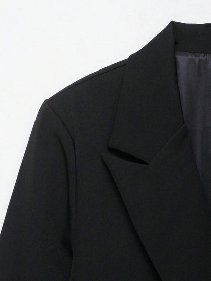 Lapel Crest Blazer