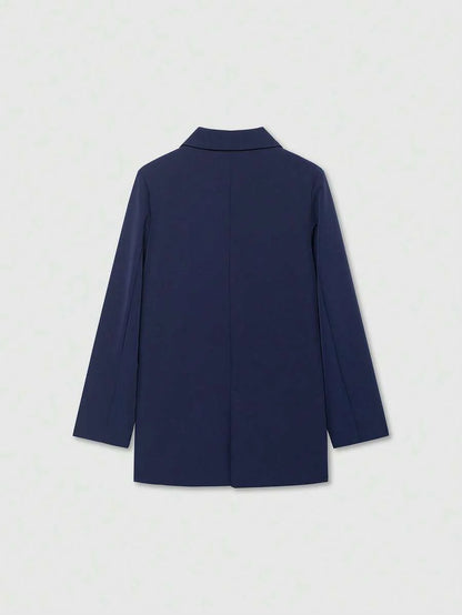 Lapel Crest Blazer