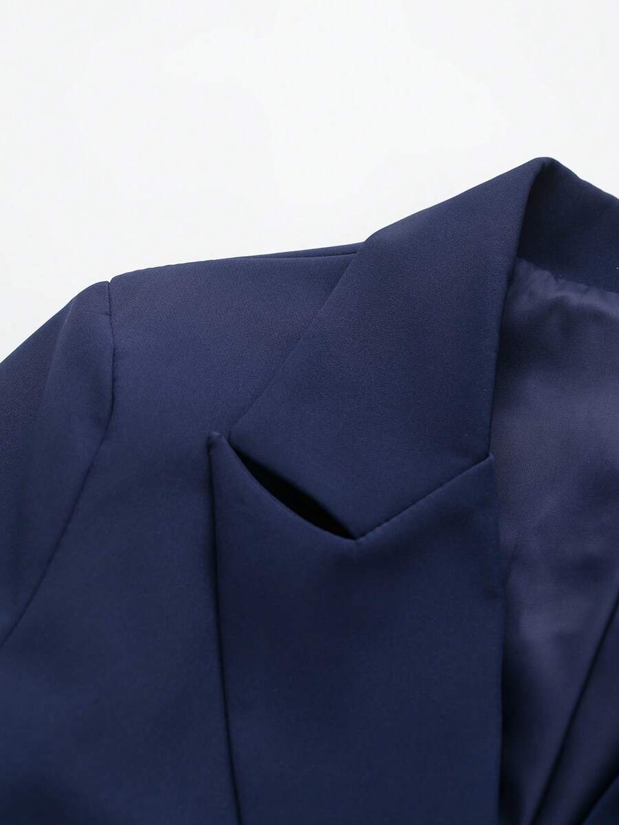 Lapel Crest Blazer