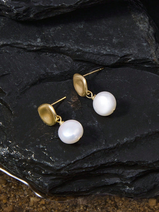 Luster Pearl Studs