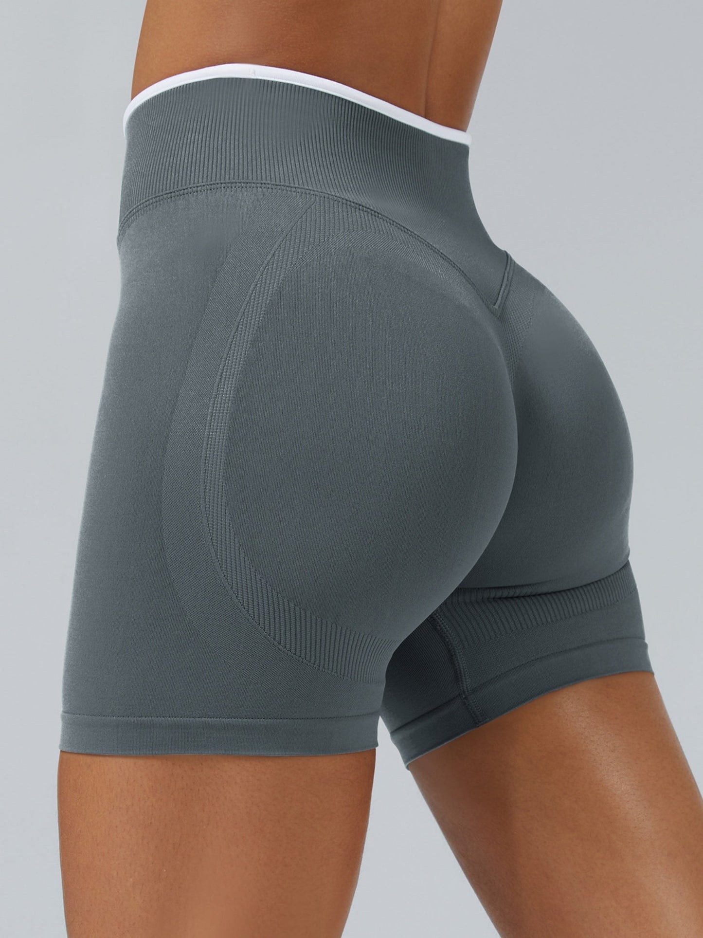Color Matching Seamless High-waisted Hip Lift Exercise Yoga Shorts