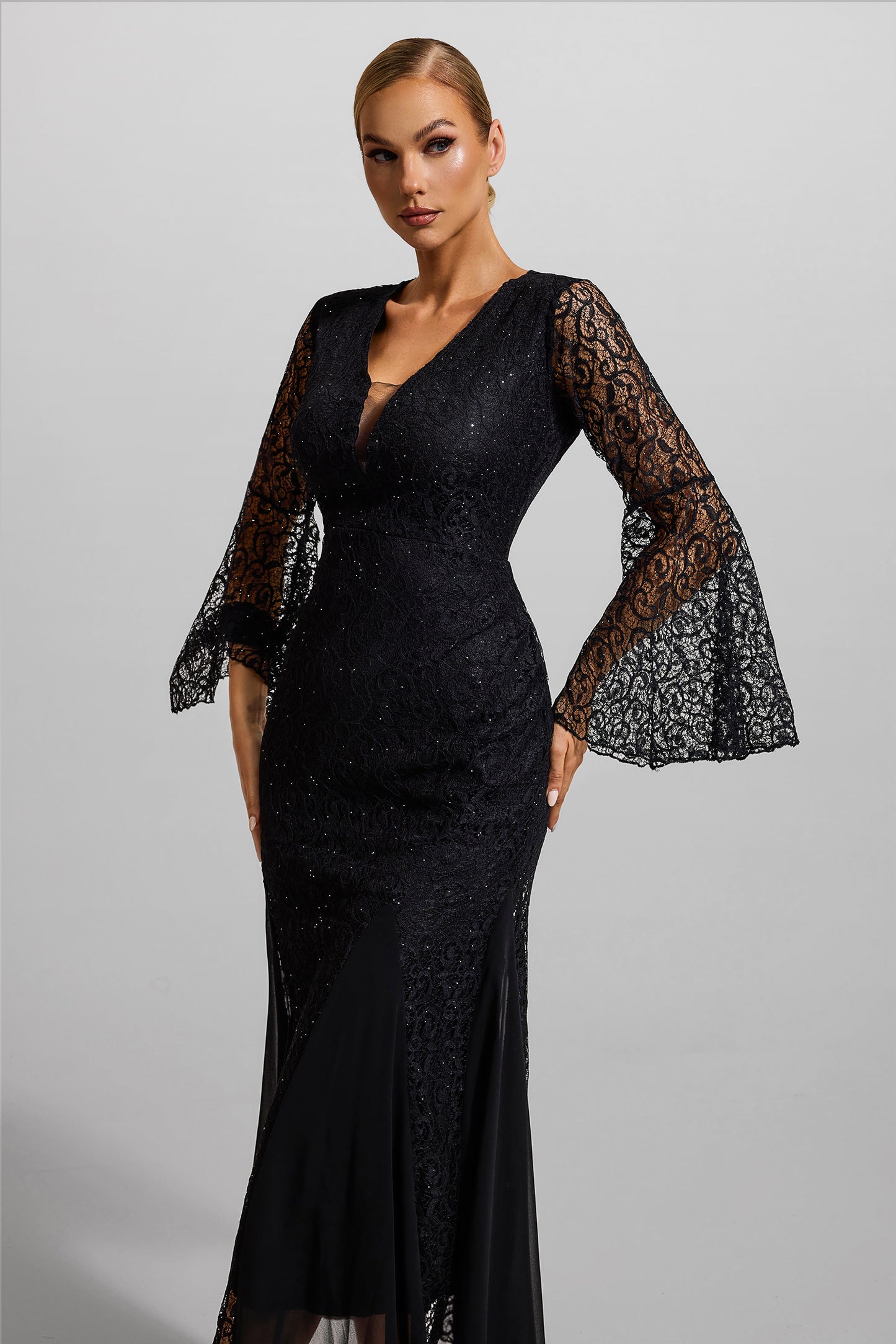 Lace Solid V-Neck Ball Sleeve Midi Dress