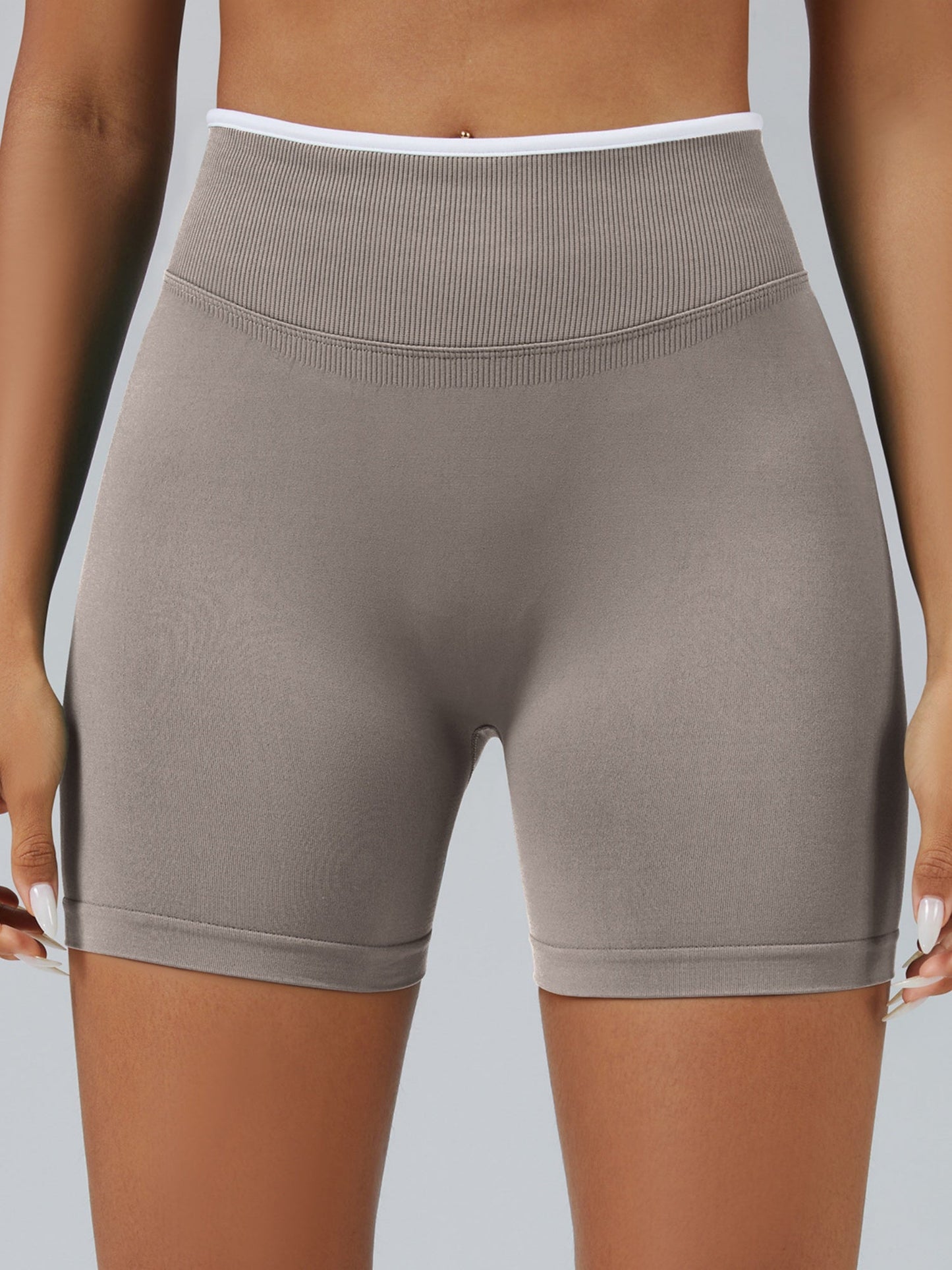 Color Matching Seamless High-waisted Hip Lift Exercise Yoga Shorts