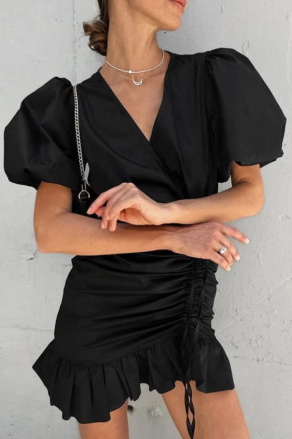 Black Pleated Nipped Waist High Sense V-neck Puff Sleeve Dress