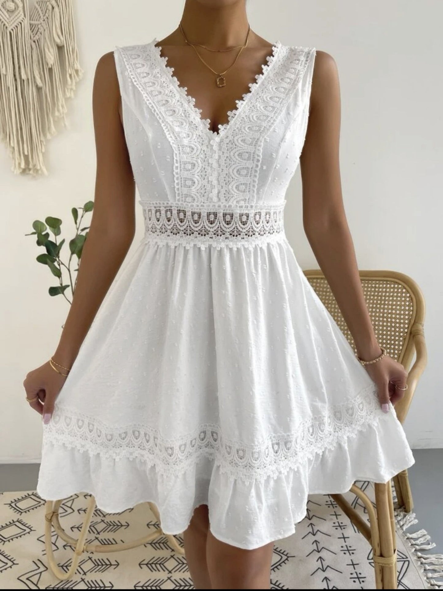 Lace Patchwork Hollow Out Backless Strappy V-neck Sleeveless Mini&Short Dresses