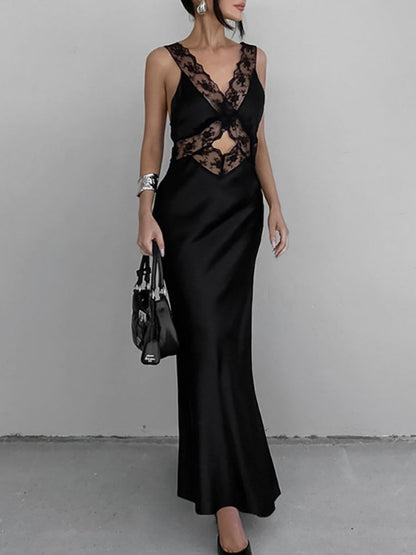 Black Sexy Hollowed-out V-neck Lace Trim Fishtail Long Dress
