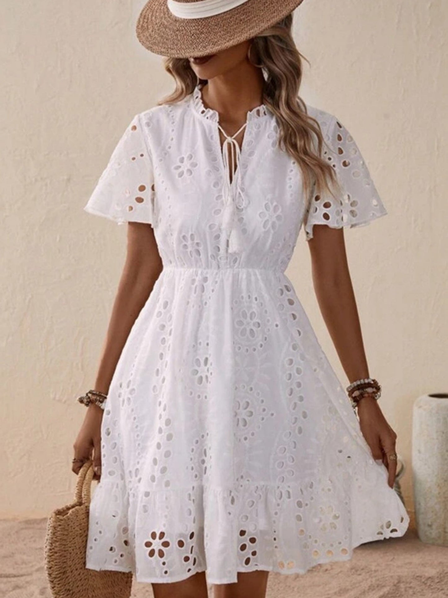 Lace Cutout Embroidered Lace V-neck Tie Mini&Short Dresses