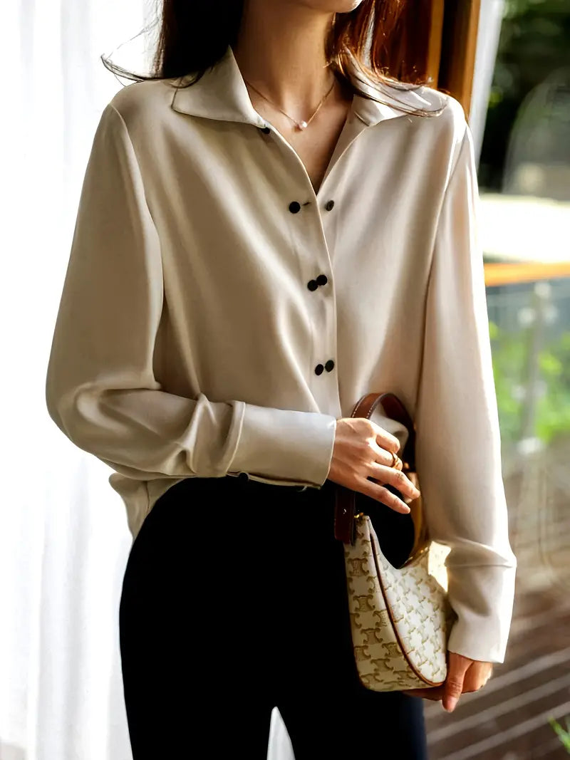 | Blouse