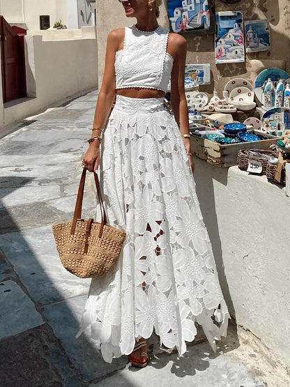 Elegant Hollow Floral Lace Cropped Tank Top