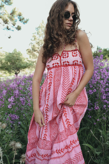Geometric Embroidery Spaghetti Strap Lace-Up Back Maxi Dress
