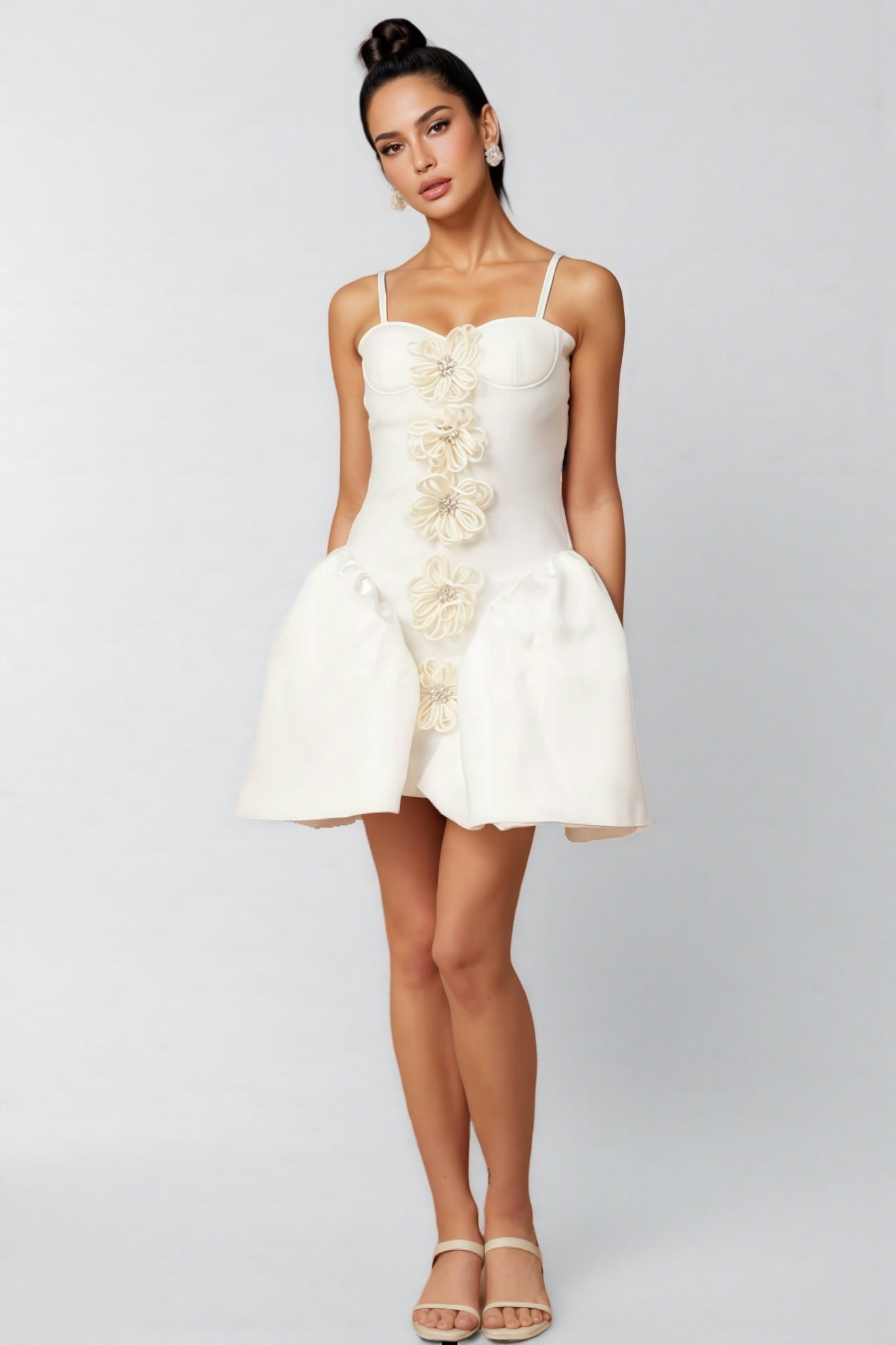 Juyce White 3D Floral Mini Dress