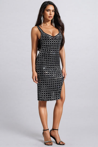 Navinv V-Neck  Halter Diamond Midi Dress