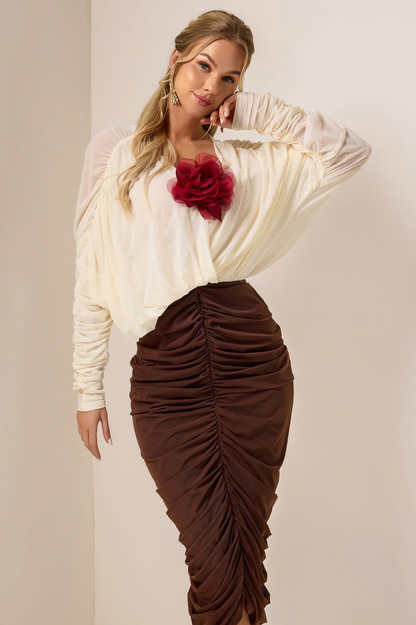 3D Flower Shirring V-Neck Midi Dress
