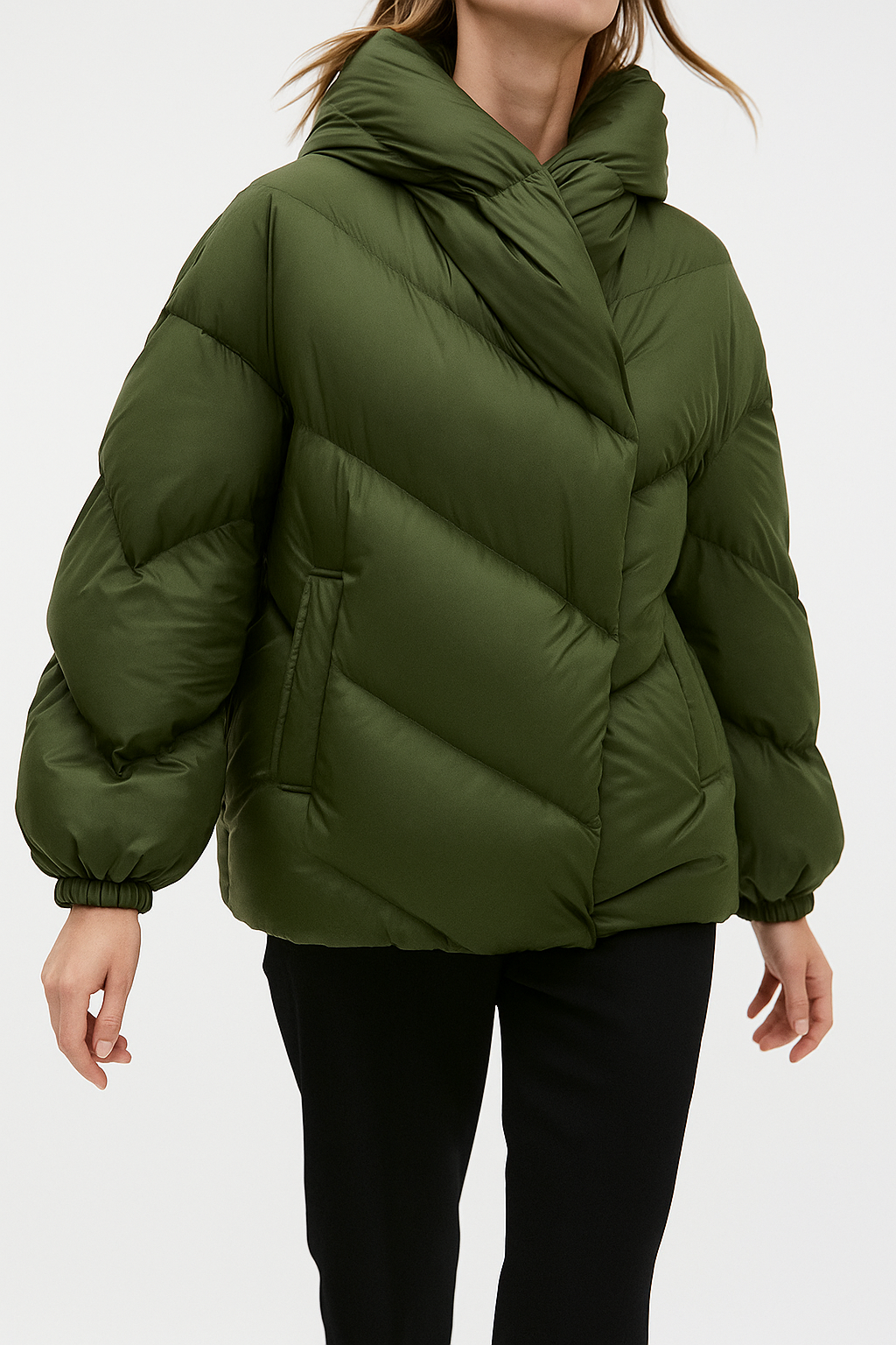 | Classic Hooded Down Puffer