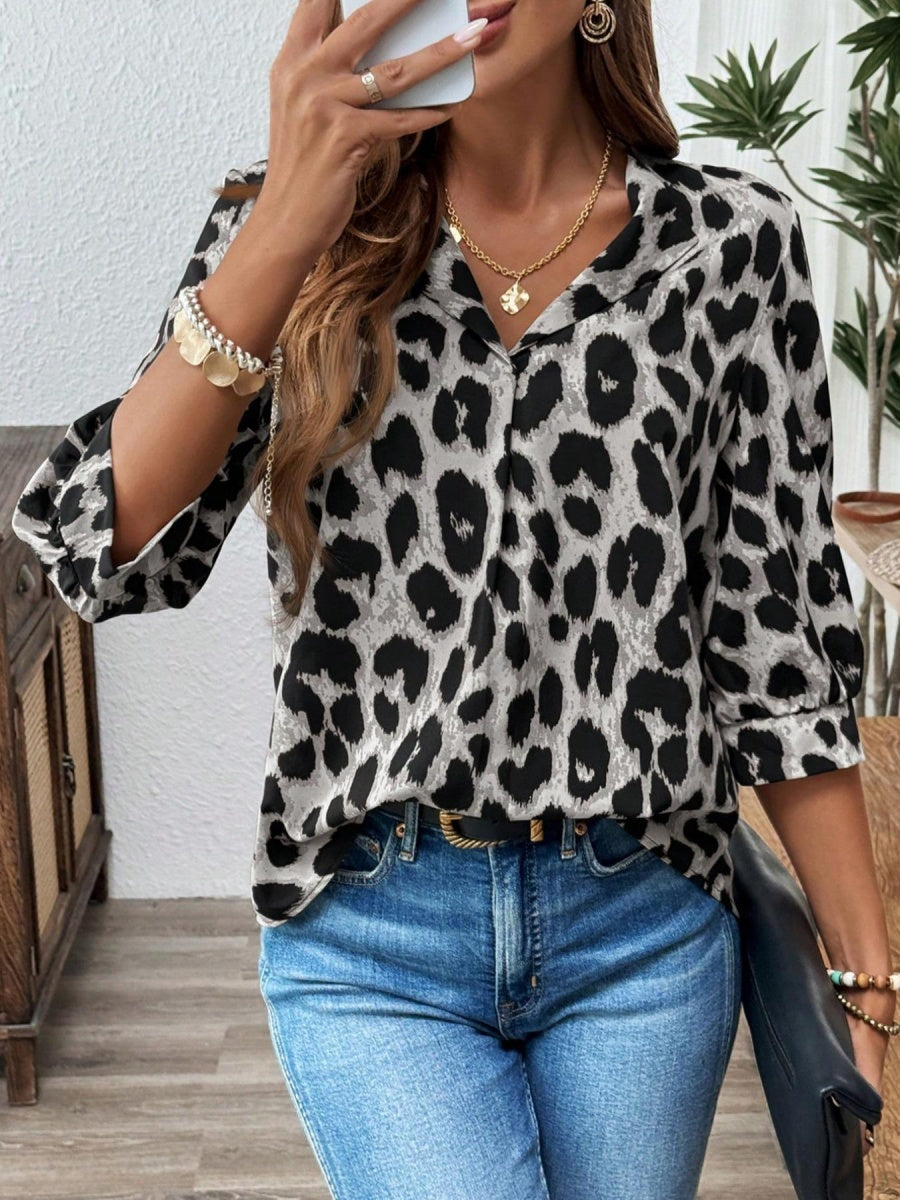 Three-quarter Sleeve Collar Leopard Print T-shirts