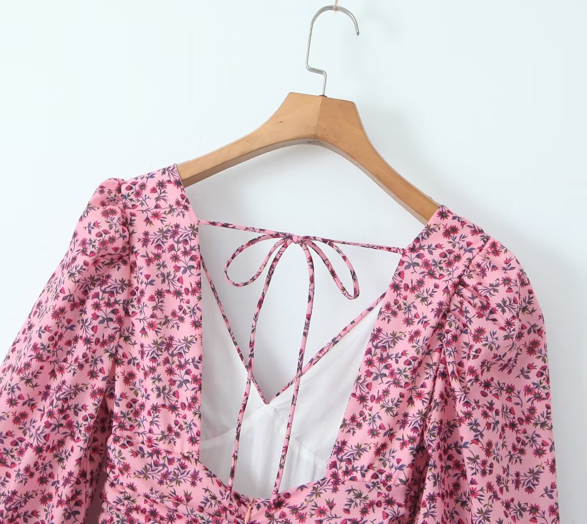 Early Spring Romantic Printed Sexy Backless V Neck Long Sleeve Princess Dress Short Dress – Floral Print Backless V Neck Mini Dress
