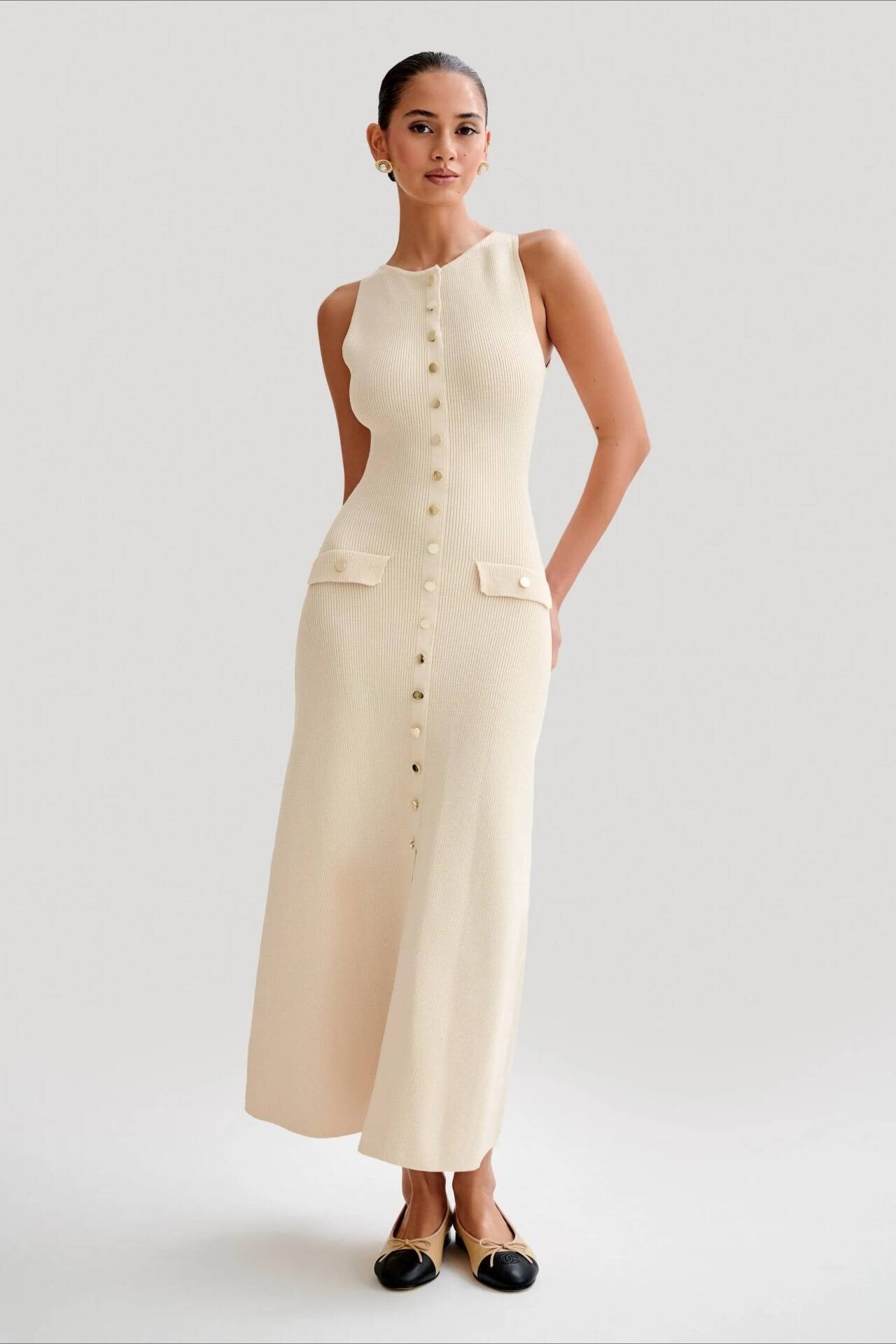 Sleeveless Round Neck Knit Sweater Dress