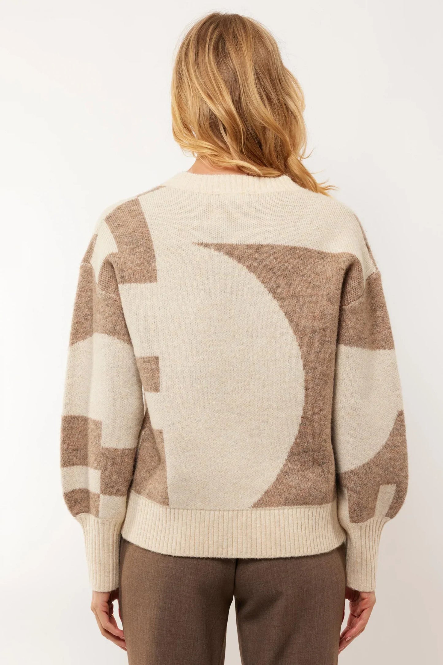 Maison Geometric Knit Sweater | V-Neck | Balloon Sleeve
