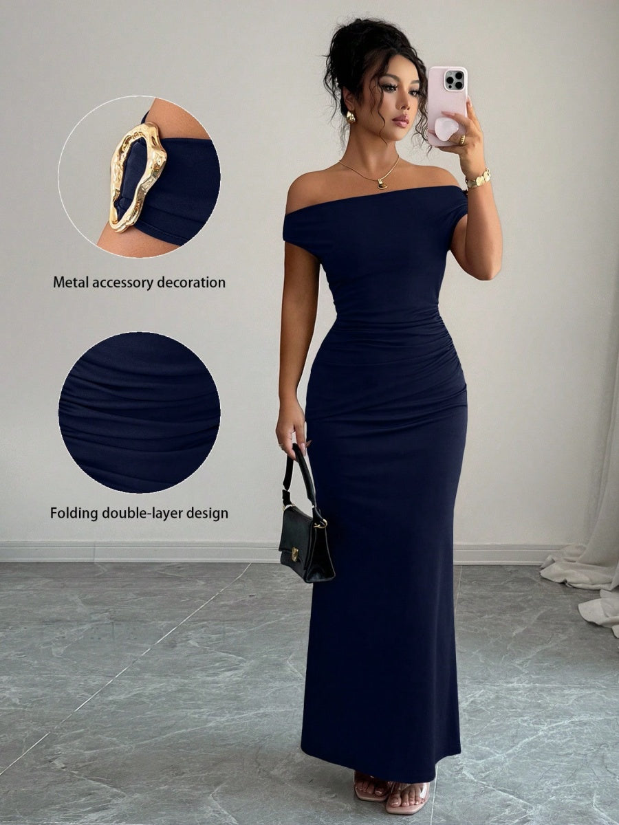 Off-shoulder Off Shoulder Pleated Metal Buckle Maxi Dresses