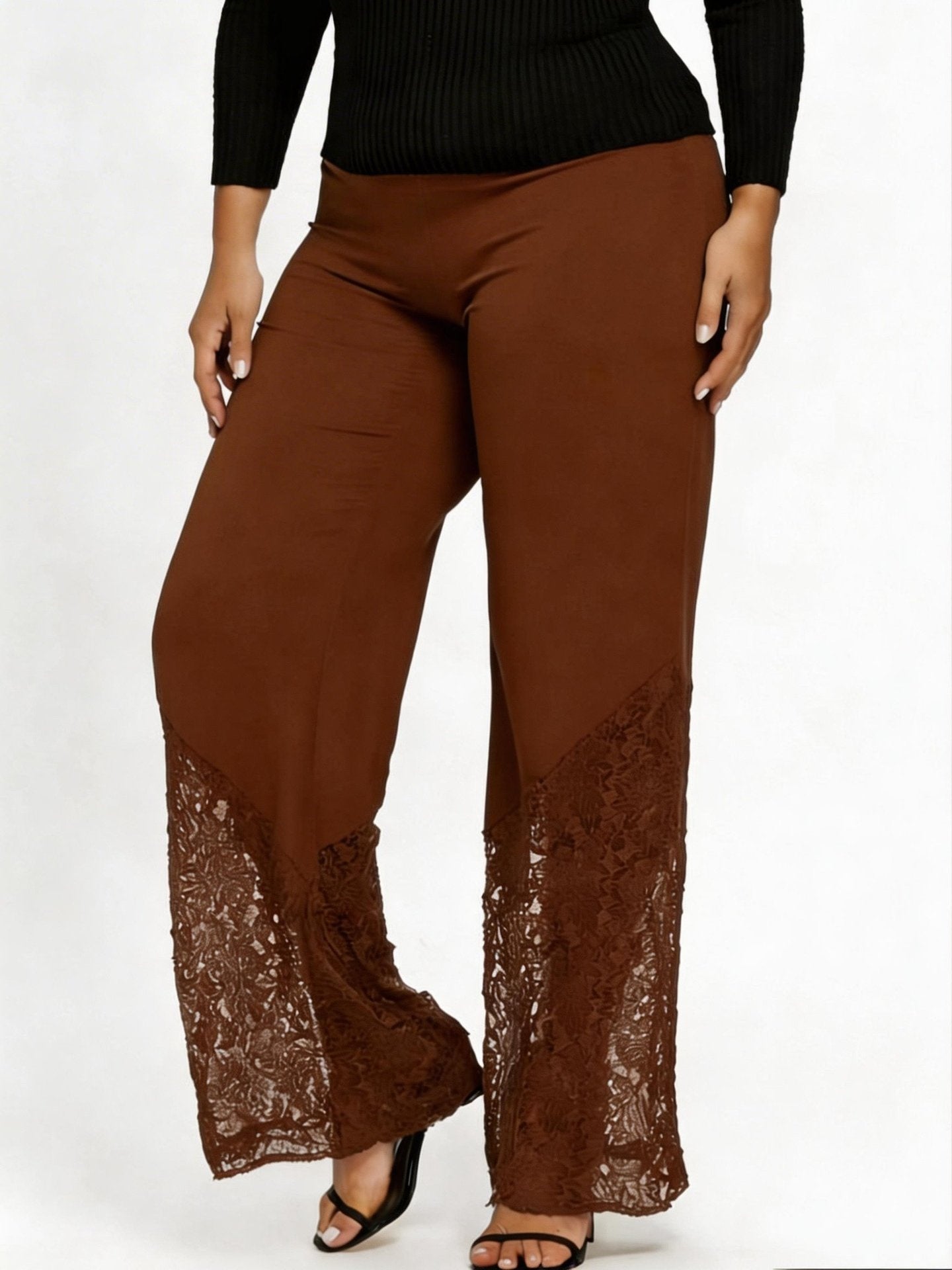 Slim-fitting, Loose-fitting, Comfortable Cropped Trousers With Lace Trim And Cutout Details