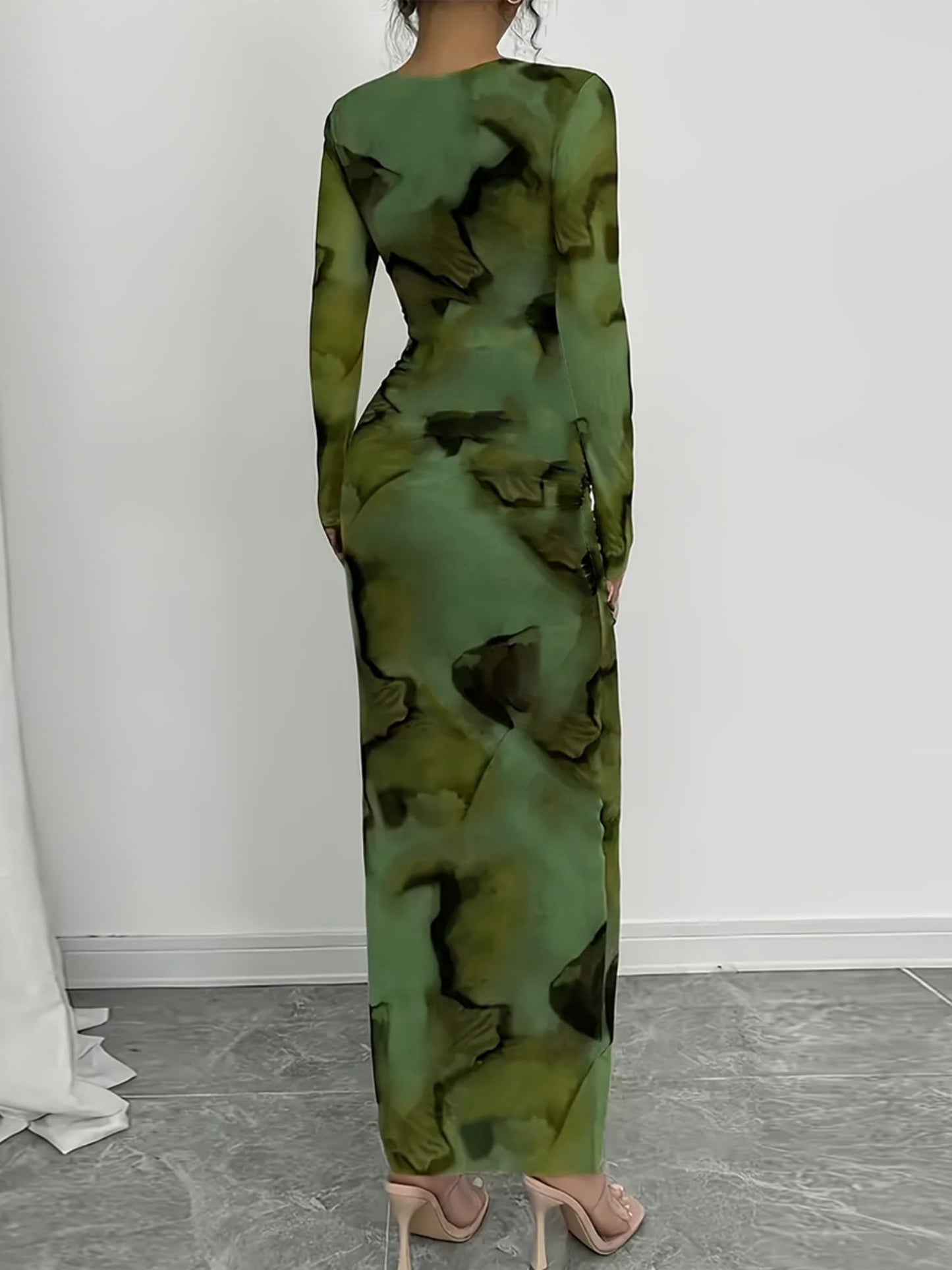 Printed Stretch Round Neck Long Sleeve Maxi Dresses