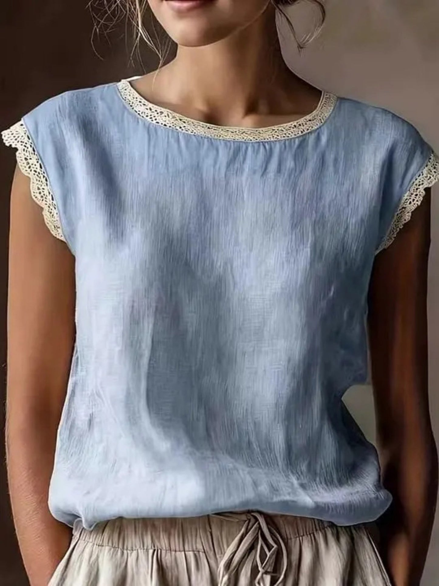 Lace Trim Color-blocked Crew Neck T-shirts