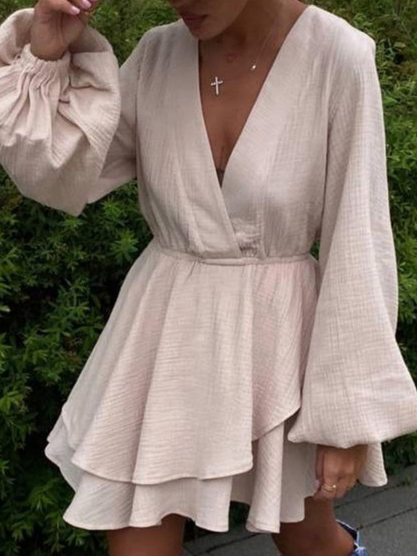 Chiffon V-neck Balloon Sleeve Sweet Mini&Short Dresses