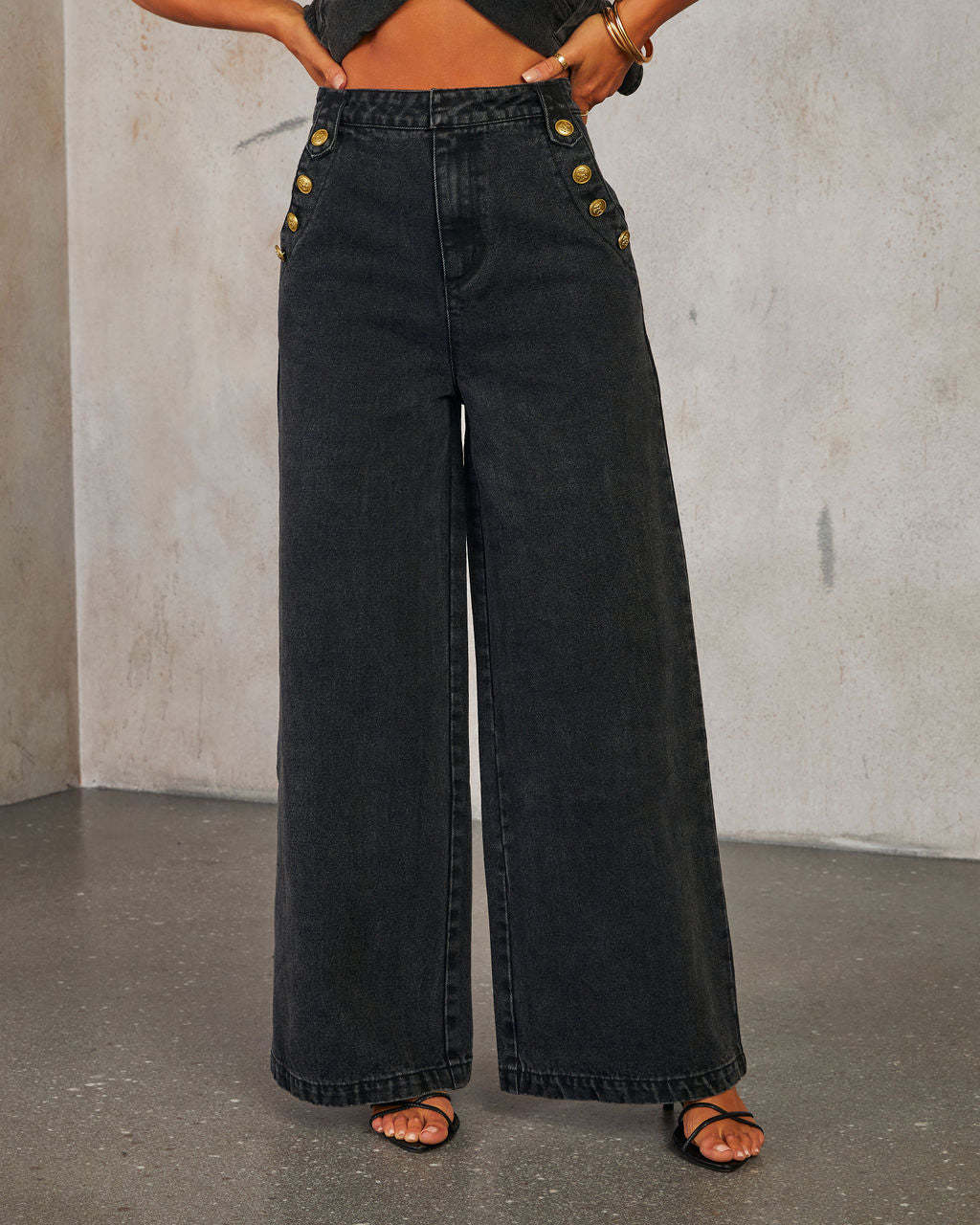Frenzy Denim Flared Jeans - Black