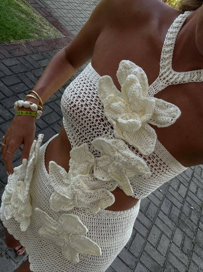 Halter-neck Floral Cutout Short Dress For Vacation Style