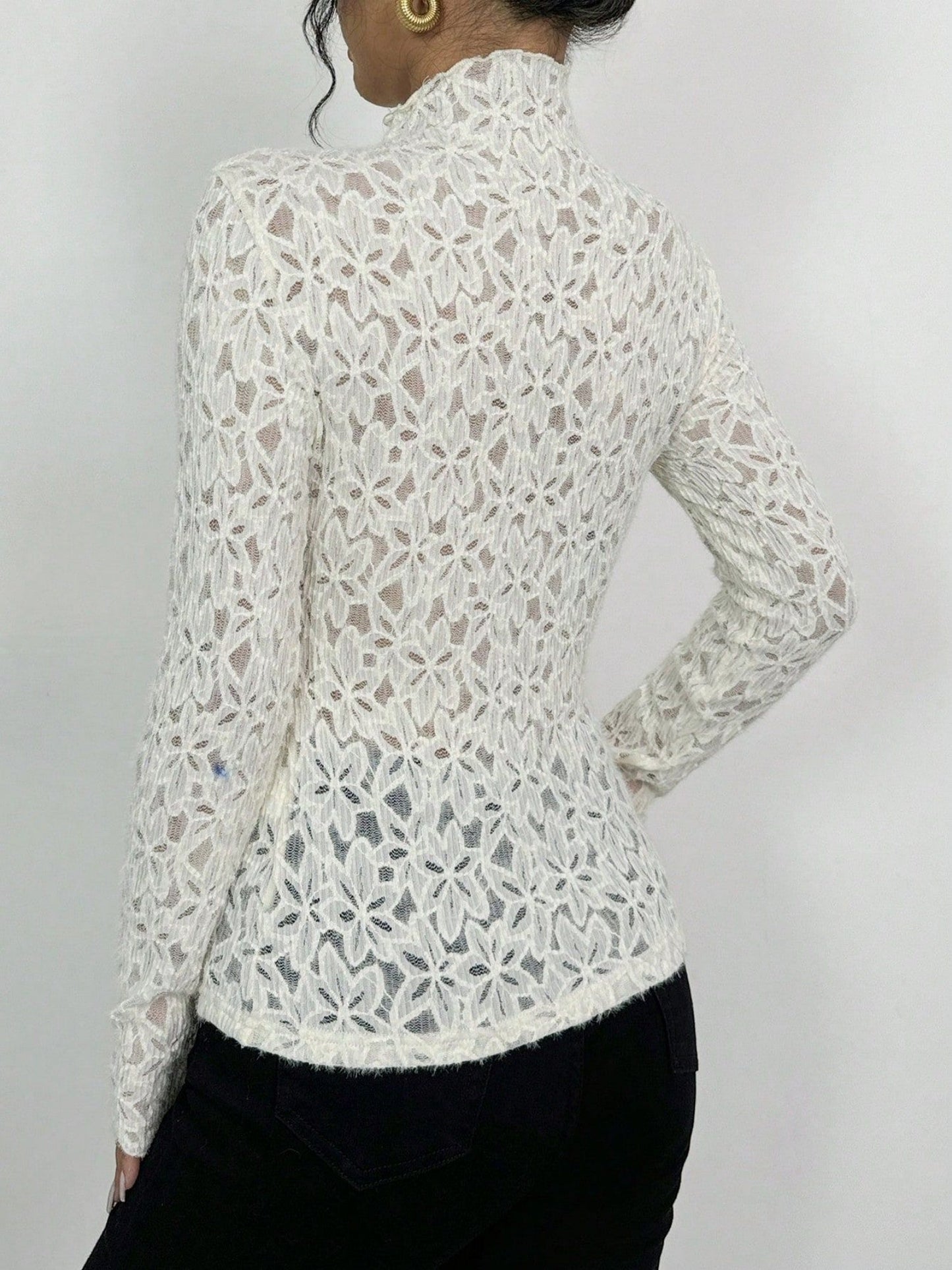 Lace Flowers Perspective High Collar Slim Fit Long-sleeved T-shirt