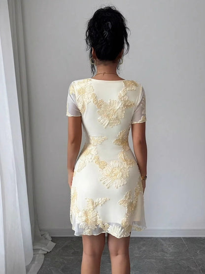 Mesh Embroidery Square Collar Mini&Short Dresses