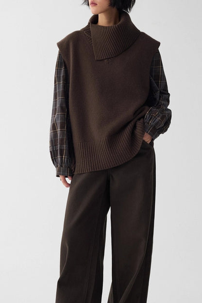 Detachable Cowl V-Neck Knit Top