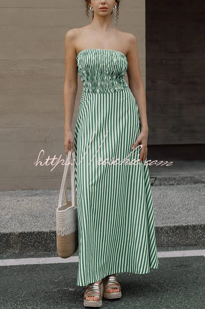 Retro Revival Sleeveless Off-shoulder Elastic Pleated Maxi Dress