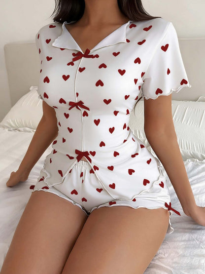 Heart-print Collared Short-sleeved Shirt And Shorts With Bow Tie - A Loungewear Set That Can Be Worn As Outerwear.