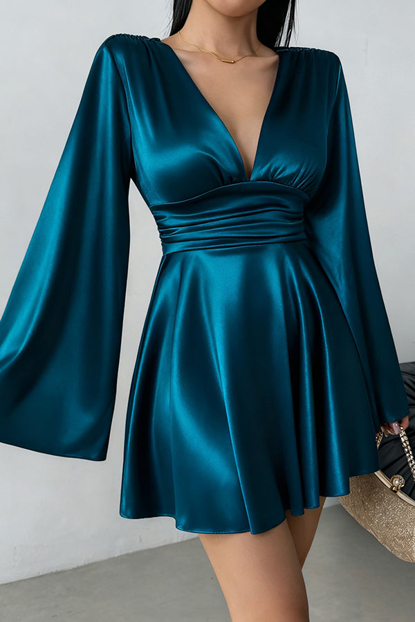 Solid Color V-neck Flared Long Sleeves Slim-fit Elegant Mini Dress