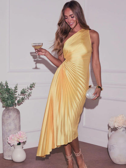 Satin Pleated One-shoulder Asymmetrical Neckline Solid Color Maxi Dresses